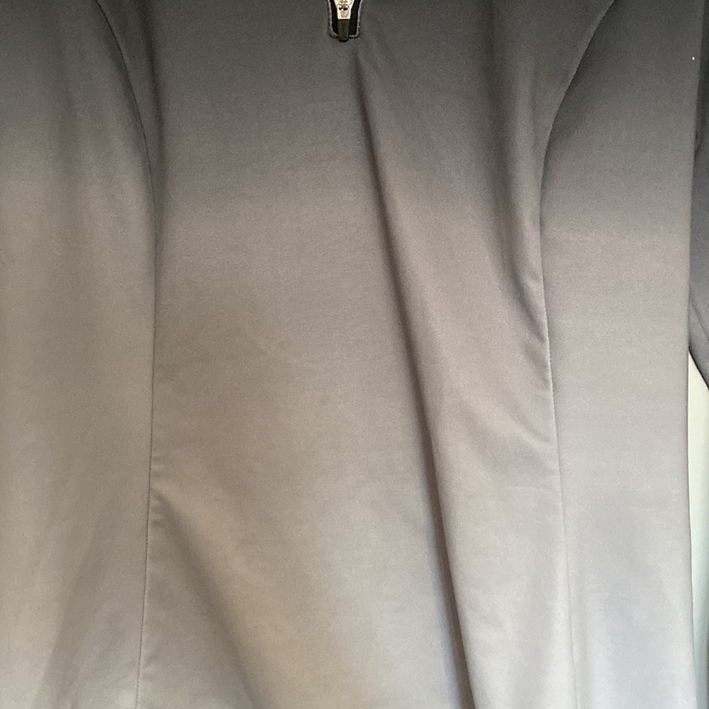 Athletic pullover - Picture 3 of 3